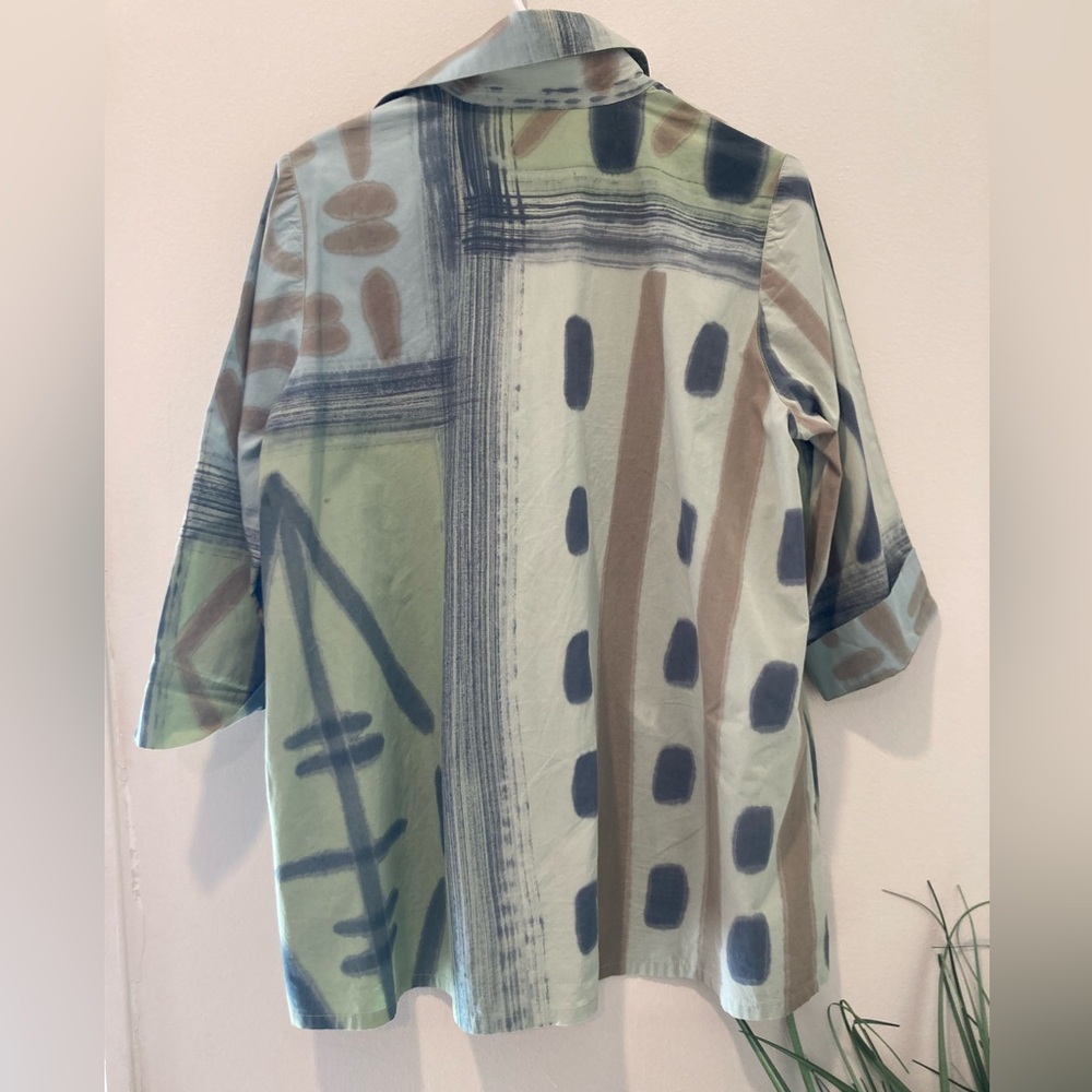 Kay Chapman Abstract Button-Up Tunic - Picture 5 of 5